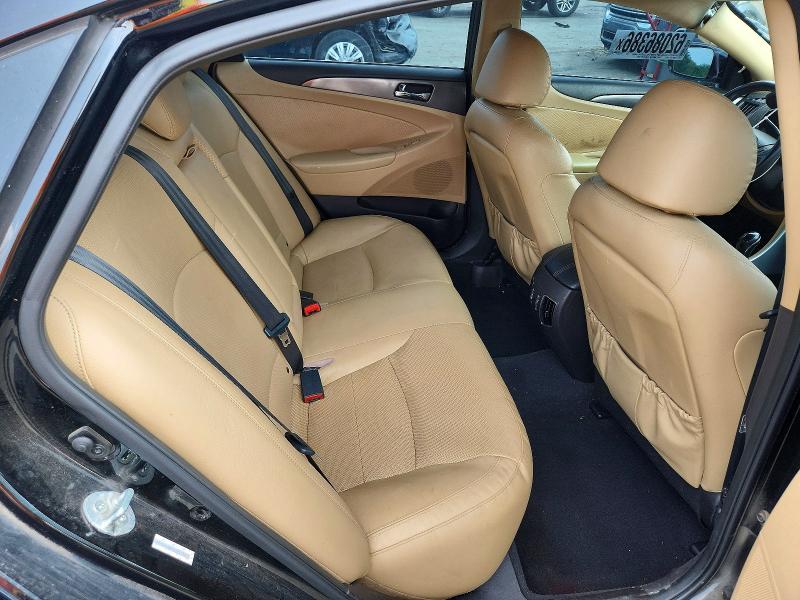 Photo 10 from auction – 2013 HYUNDAI SONATA with VIN KMHEC4A46DA051357