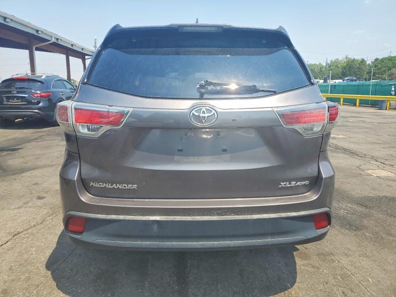 Foto 6 de la subasta – 2016 TOYOTA HIGHLANDER con VIN 5TDJKRFH0GS239717