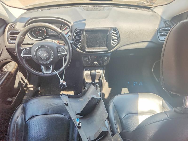 Photo 8 from auction – 2019 JEEP COMPASS with VIN 3C4NJCCB6KT675651
