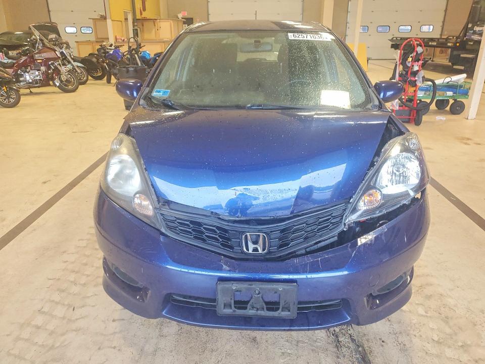 Photo 5 from auction – 2013 HONDA FIT with VIN JHMGE8H56DC048832