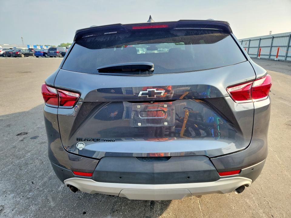 Photo 6 from auction – 2022 CHEVROLET BLAZER with VIN 3GNKBHR49NS112200