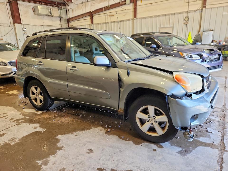 Photo 4 from auction – 2004 TOYOTA RAV4 with VIN JTEGD20V640025657