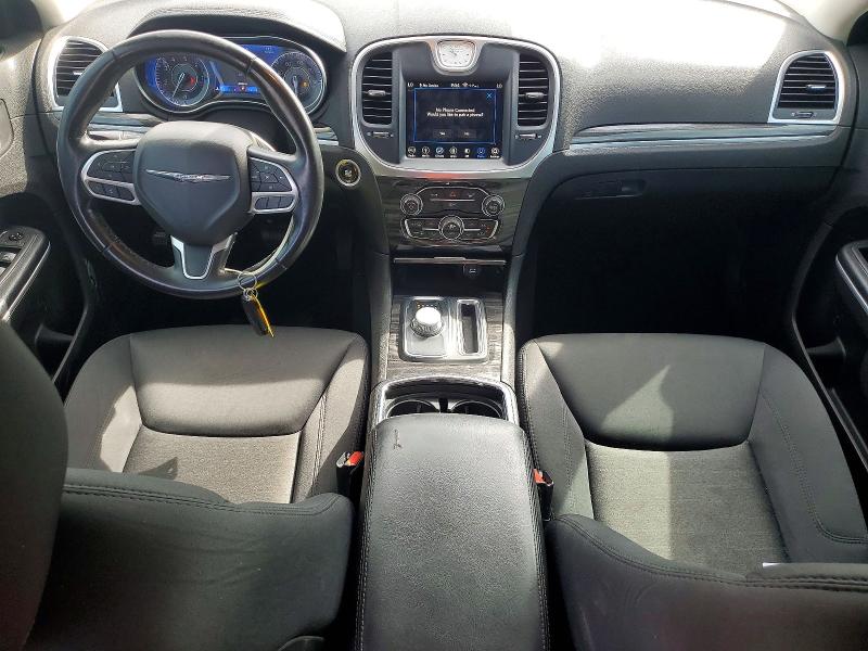Photo 8 from auction – 2019 CHRYSLER 300 with VIN 2C3CCAAGXKH612392