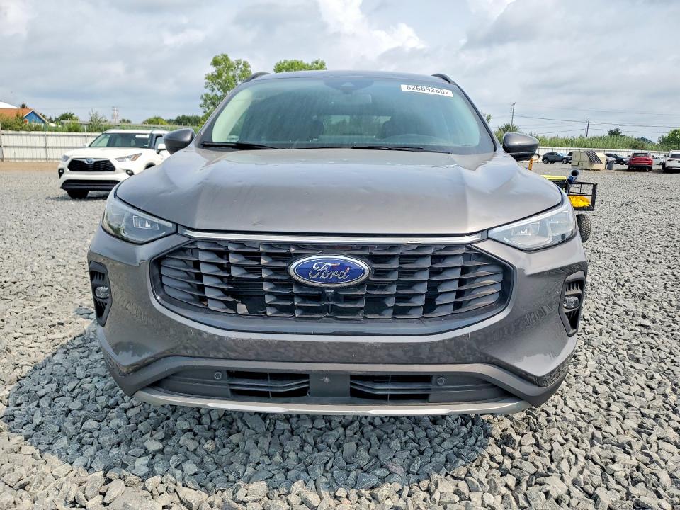 Zdjęcie 5 z aukcji – 2025 FORD ESCAPE z VIN 1FMCU9JZ4SUB63194