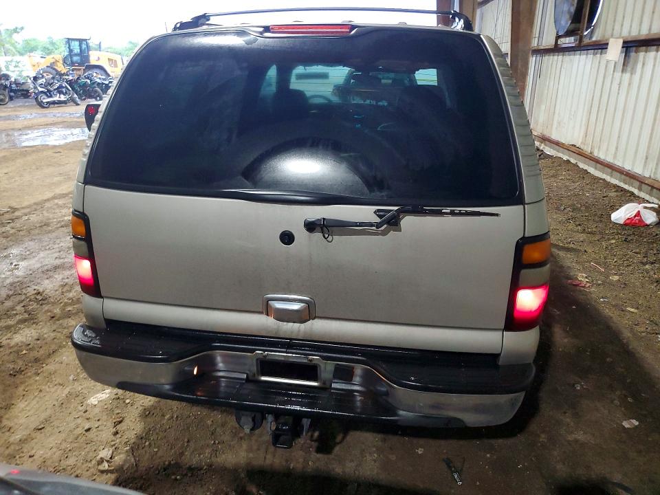 Photo 6 from auction – 2004 GMC YUKON with VIN 1GKEC13Z44R301289
