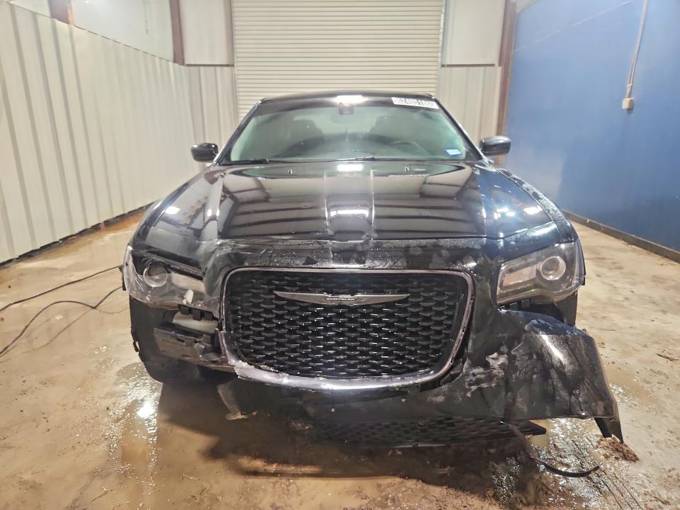 Photo 5 from auction – 2023 CHRYSLER 300 with VIN 2C3CCAAG7PH517313