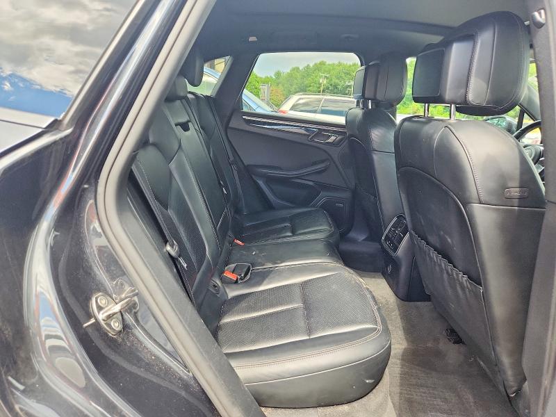Photo 11 from auction – 2017 PORSCHE MACAN with VIN WP1AA2A56HLB06193