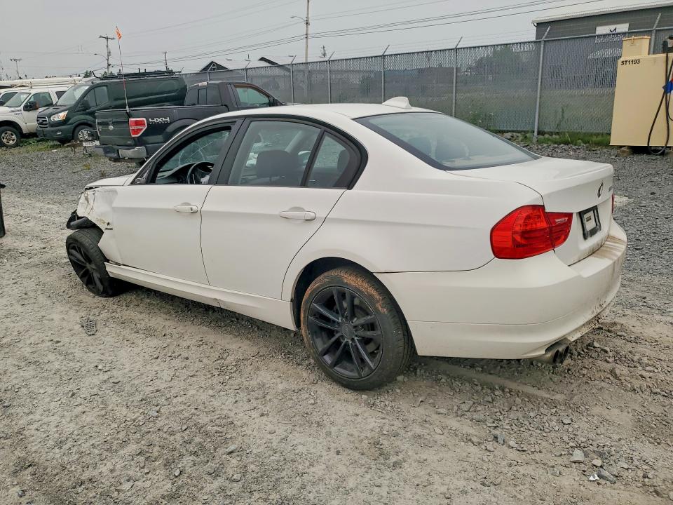 Photo 2 from auction – 2010 BMW 328 with VIN WBAPK7C50AA458221