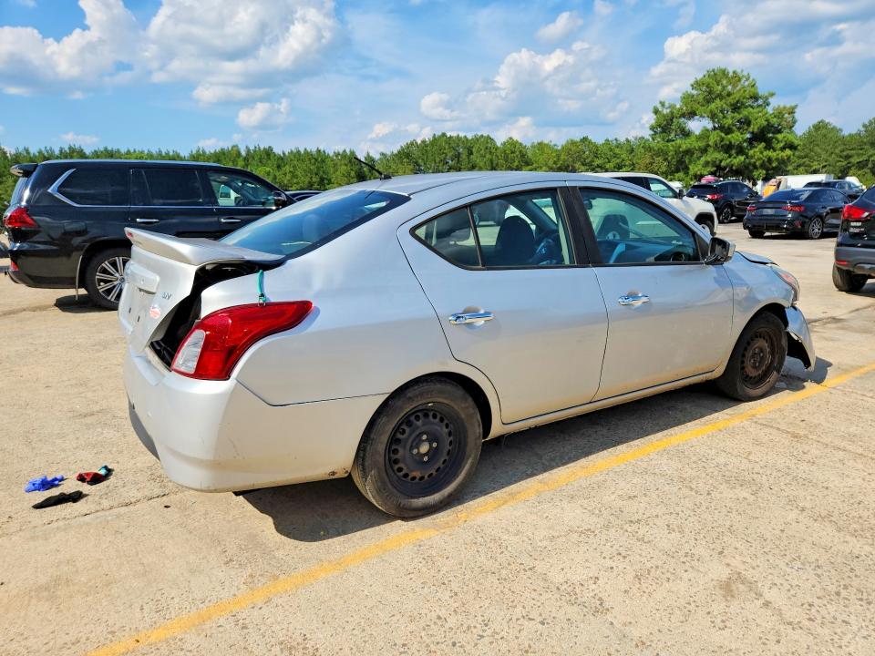 Photo 3 from auction – 2017 NISSAN VERSA with VIN 3N1CN7AP2HK451120