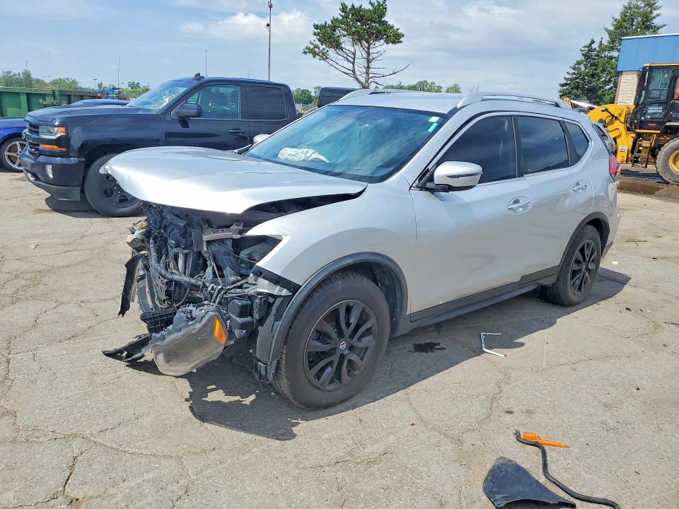 NISSAN ROGUE 2017 with VIN KNMAT2MV7HP506537 - Photo from auction