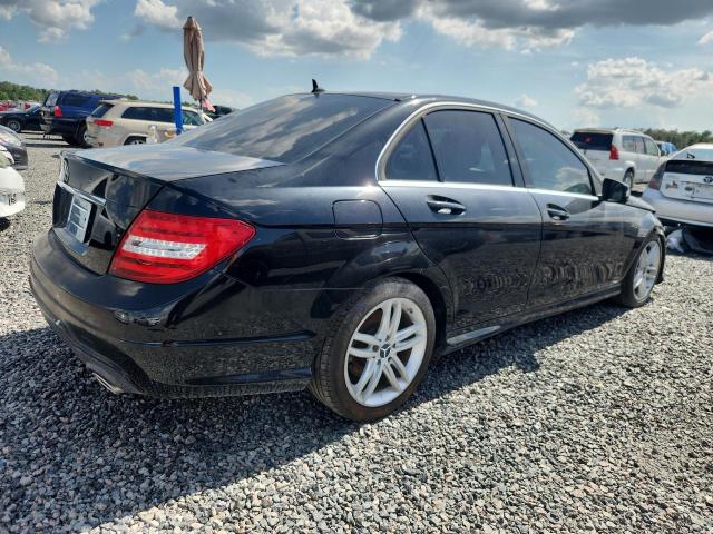 Zdjęcie 3 z aukcji – 2012 MERCEDES-BENZ C z VIN WDDGF8BB0CF910510