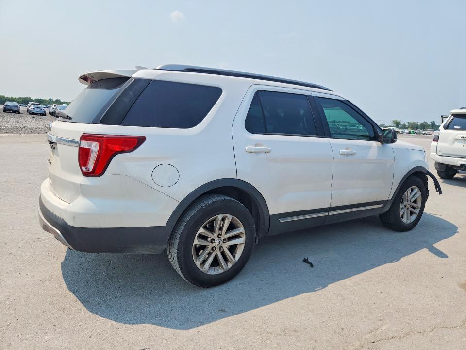 Photo 3 from auction – 2017 FORD EXPLORER with VIN 1FM5K7D85HGD84655