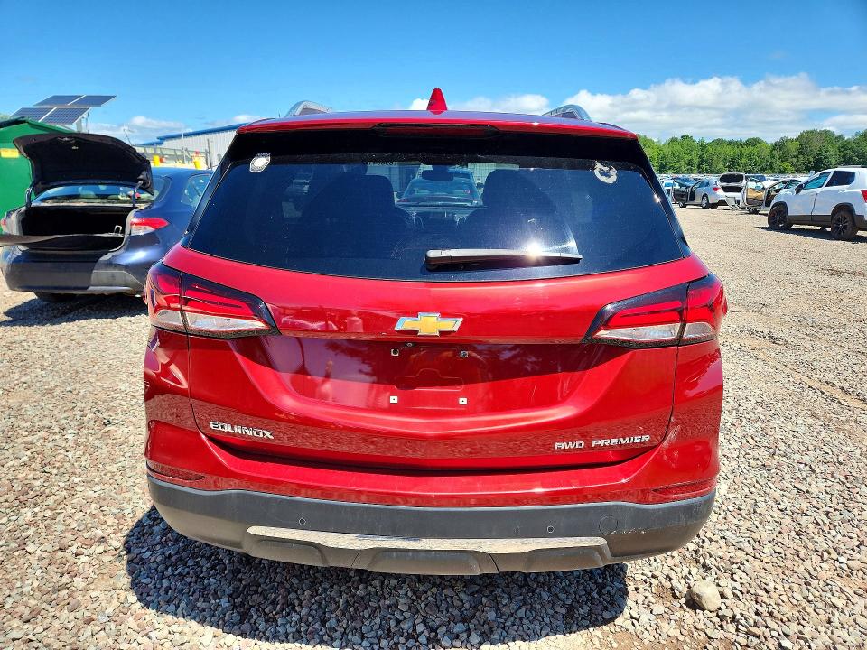 Photo 6 from auction – 2022 CHEVROLET EQUINOX with VIN 2GNAXXEV9N6114923