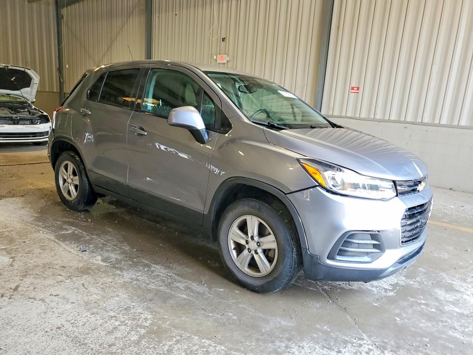 Photo 4 from auction – 2020 CHEVROLET TRAX with VIN 3GNCJNSB1LL251730