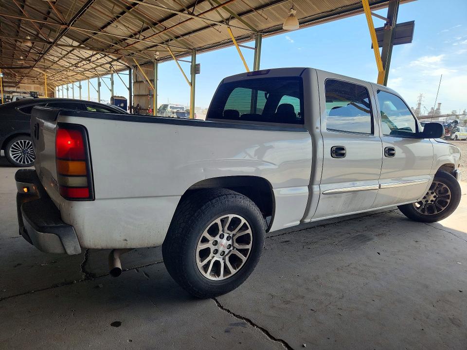 Photo 3 from auction – 2006 GMC NEW SIERRA with VIN 2GTEC13Z061275085