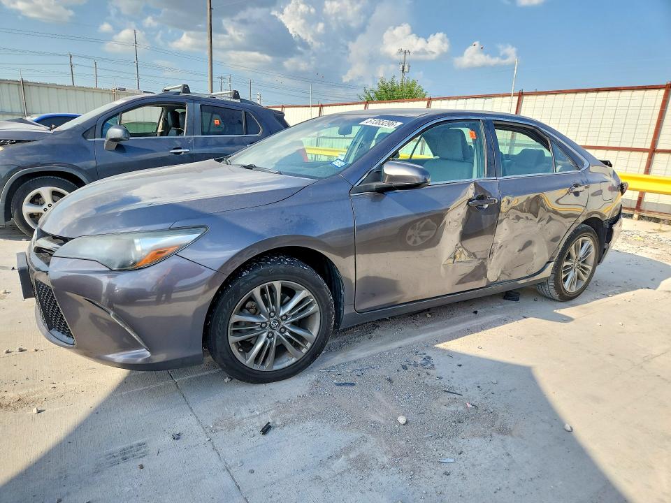 TOYOTA CAMRY 2017 with VIN 4T1BF1FK2HU752854 - Photo from auction