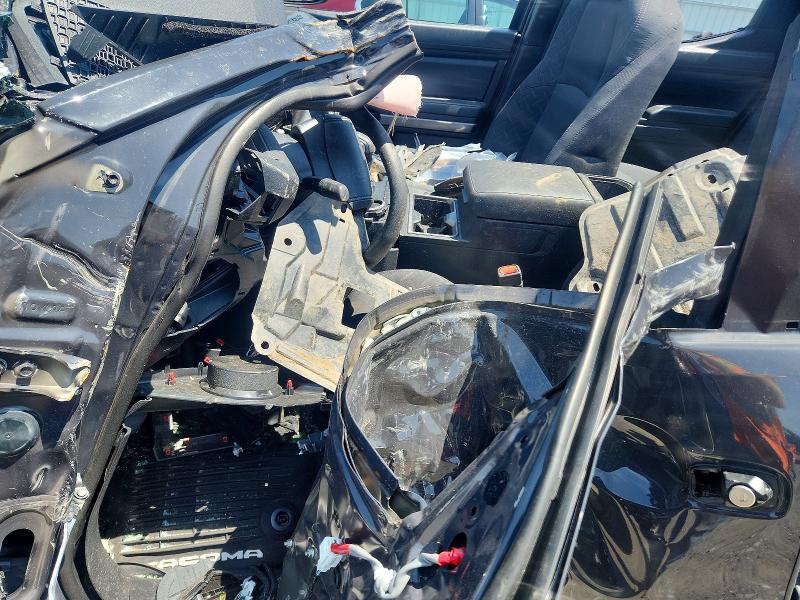 Photo 7 from auction – 2025 TOYOTA TACOMA with VIN 3TMLB5JN5SM157943
