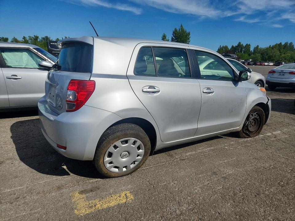 Photo 3 from auction – 2013 SCION XD with VIN JTKKUPB40D1033367