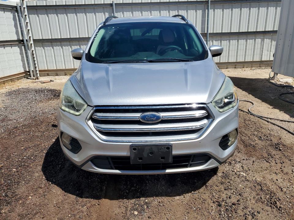 Foto 5 de la subasta – 2017 FORD ESCAPE con VIN 1FMCU0GD4HUA32671