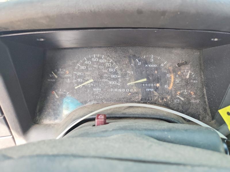 Photo 9 from auction – 1995 GMC SONOMA with VIN 1GTCT19Z3S8525635