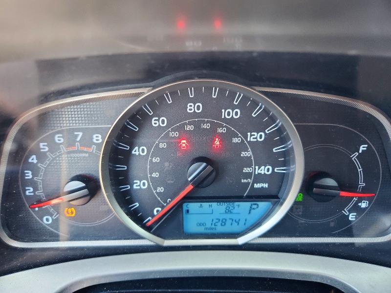 Photo 9 from auction – 2015 TOYOTA RAV4 with VIN JTMBFREV5FD173059