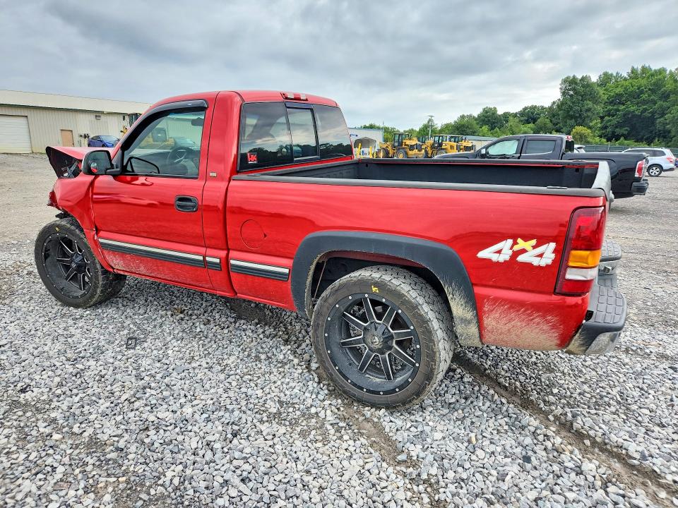 Photo 2 from auction – 2000 CHEVROLET SILVERADO with VIN 1GCEK14V9YZ260349