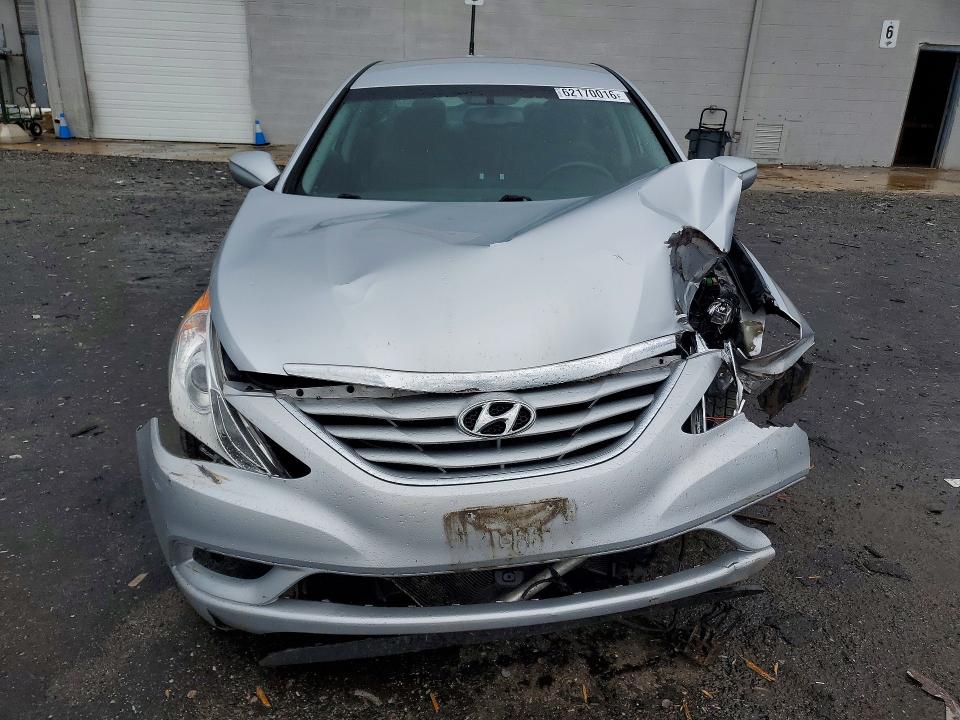 Photo 5 from auction – 2013 HYUNDAI SONATA with VIN 5NPEB4AC9DH743426