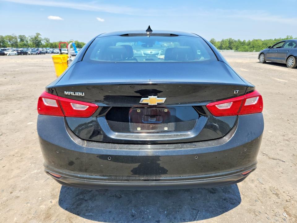 Photo 6 from auction – 2017 CHEVROLET MALIBU with VIN 1G1ZE5ST8HF286548