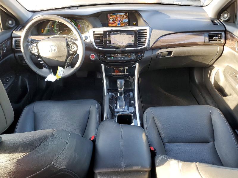 Photo 8 from auction – 2017 HONDA ACCORD with VIN JHMCR6F7XHC031968