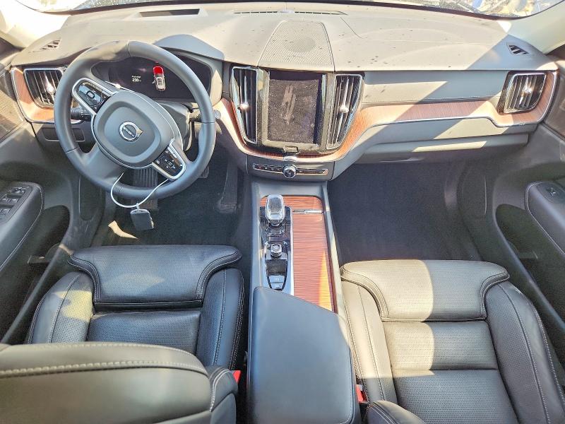 Photo 8 from auction – 2023 VOLVO XC60 with VIN YV4062RX1P1358378