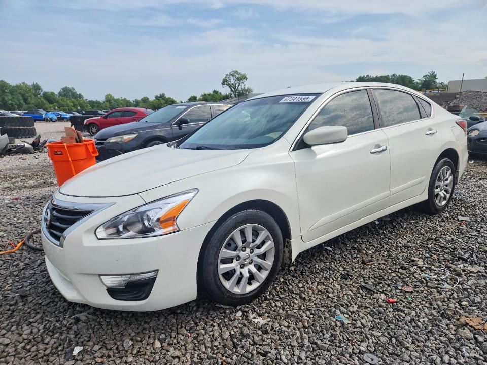 NISSAN ALTIMA 2014 with VIN 1N4AL3AP0EN215435 - Photo from auction