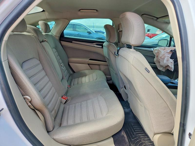 Photo 10 from auction – 2019 FORD FUSION with VIN 3FA6P0HD1KR176660