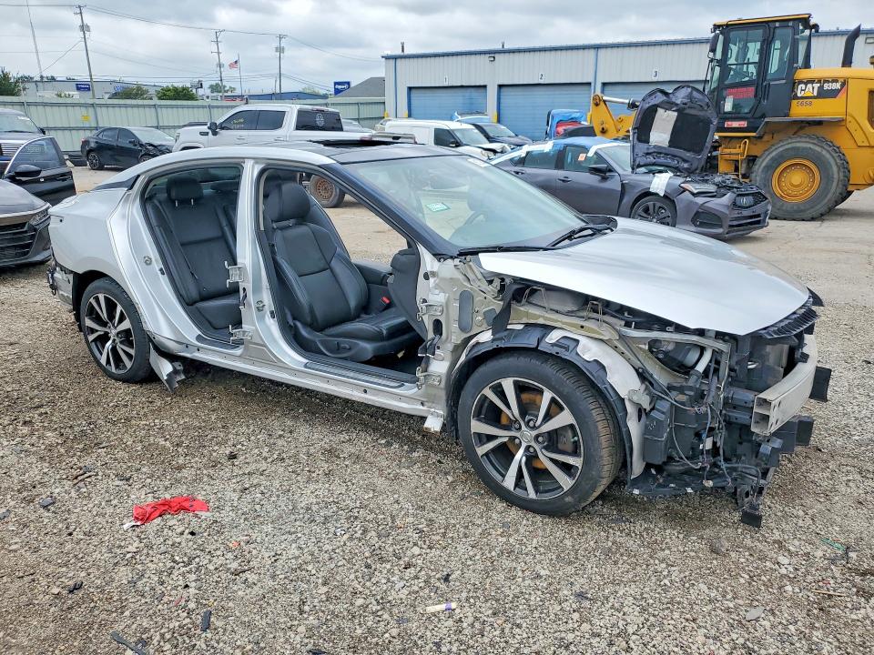 Photo 4 from auction – 2017 NISSAN MAXIMA with VIN 1N4AA6AP3HC400196