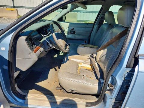 Photo 7 from auction – 2004 FORD CROWN VICTORIA with VIN 2FAFP74W44X128980