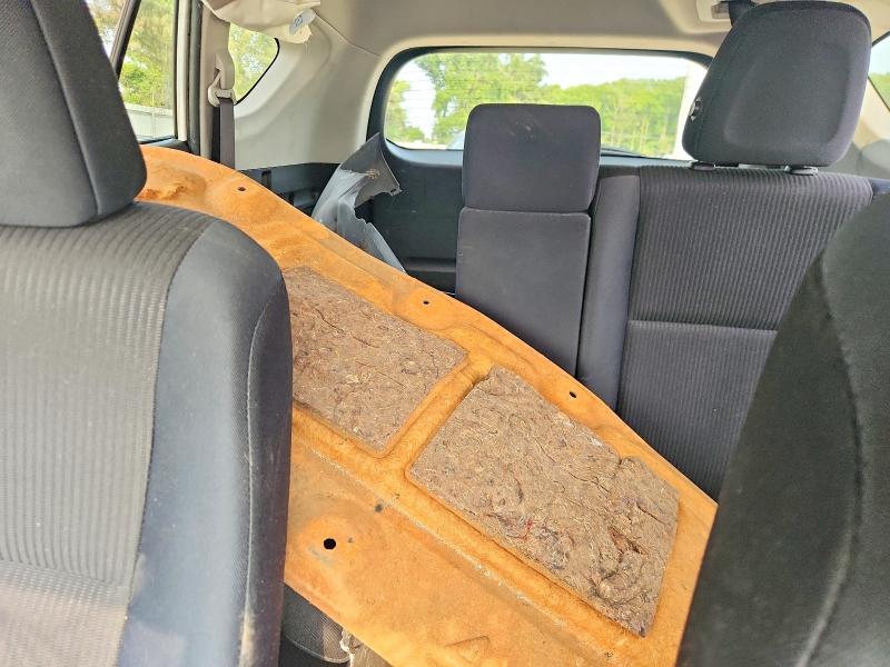 Photo 10 from auction – 2014 TOYOTA RAV4 with VIN JTMBFREV9ED083542