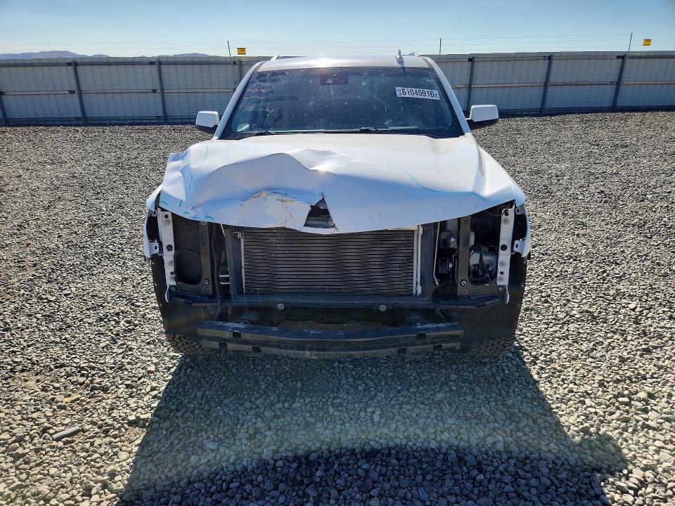 Photo 5 from auction – 2017 CHEVROLET TAHOE with VIN 1GNSKBKC2HR157145