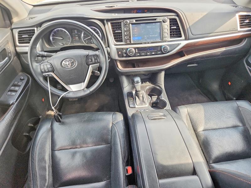 Photo 8 from auction – 2016 TOYOTA HIGHLANDER with VIN 5TDDKRFH1GS268270
