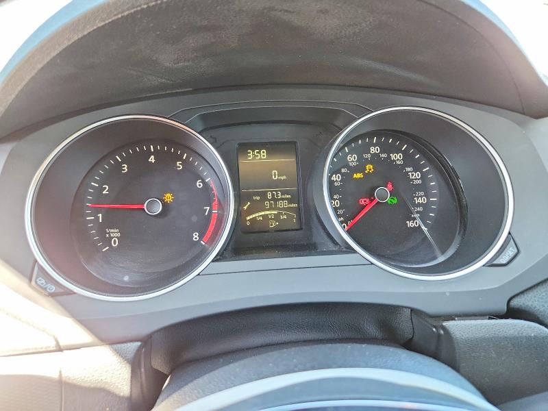 Photo 9 from auction – 2017 VOLKSWAGEN JETTA with VIN 3VW2B7AJ9HM392419