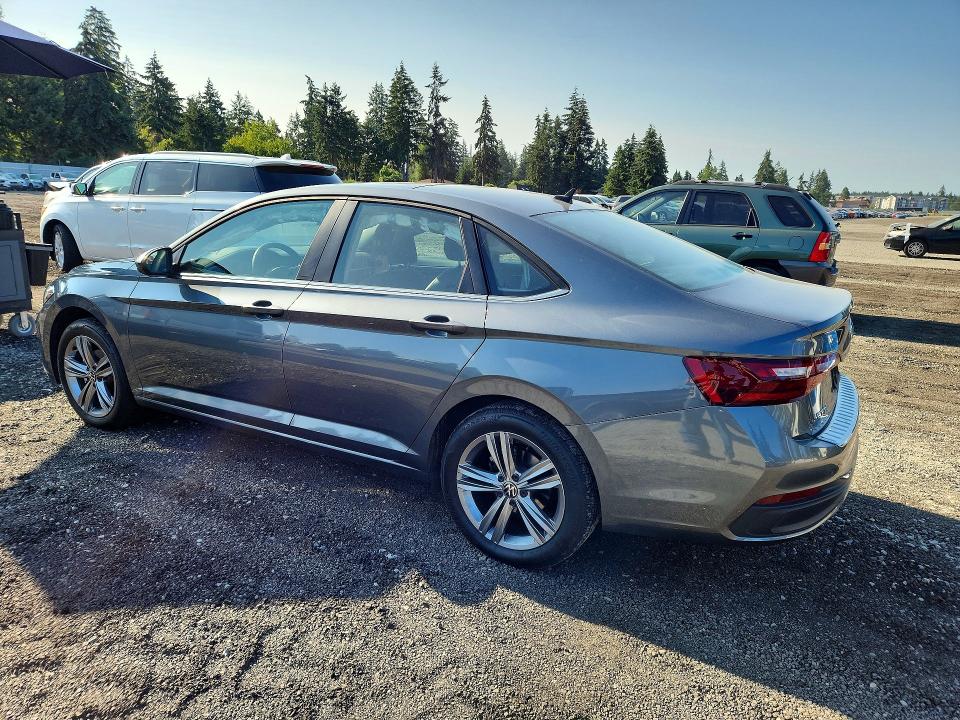 Photo 2 from auction – 2024 VOLKSWAGEN JETTA with VIN 3VW7M7BU3RM018978