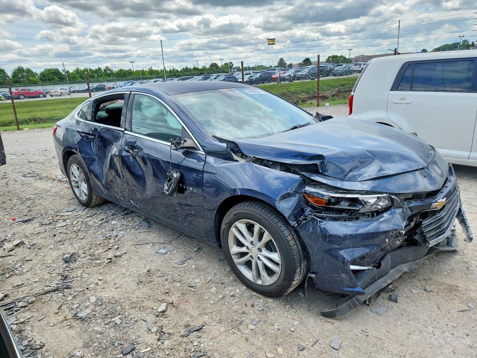 Photo 4 from auction – 2017 CHEVROLET MALIBU with VIN 1G1ZE5ST0HF216221
