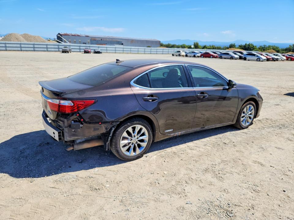 Photo 3 from auction – 2014 LEXUS ES with VIN JTHBW1GG8E2045939