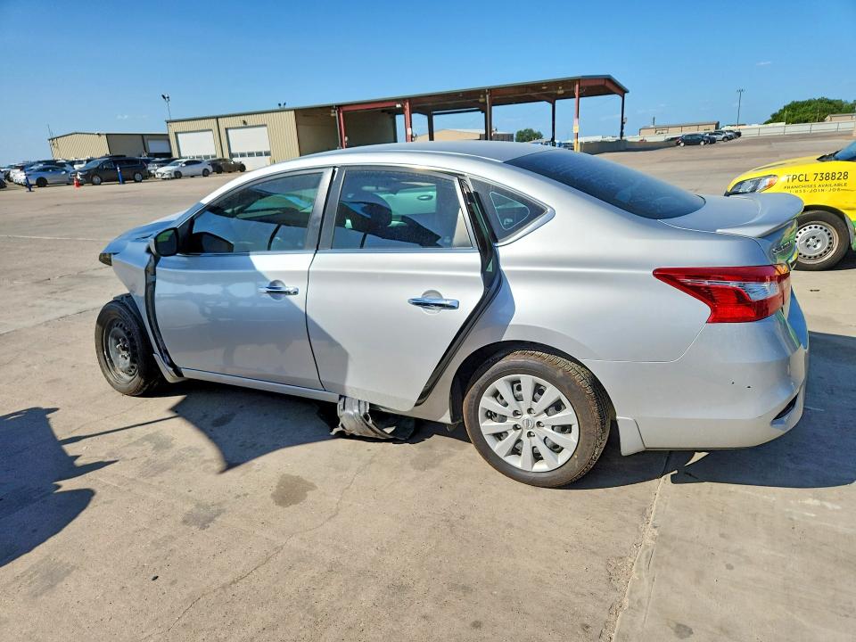 صورة رقم 2 من المزاد - 2018 NISSAN SENTRA مع VIN 3N1AB7AP1JY348337