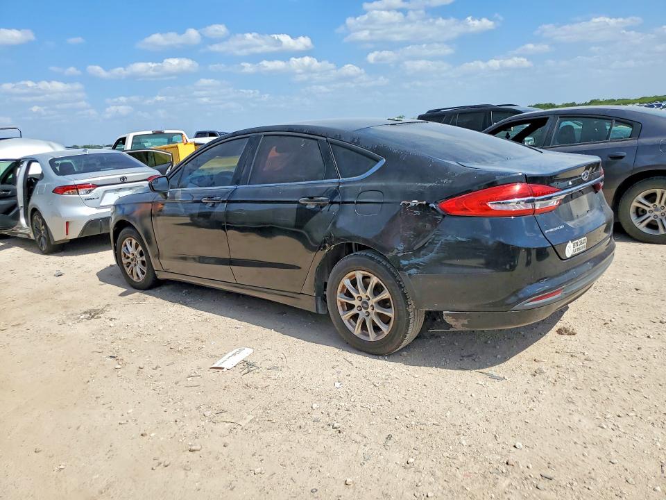 Photo 2 from auction – 2017 FORD FUSION with VIN 3FA6P0G70HR231698
