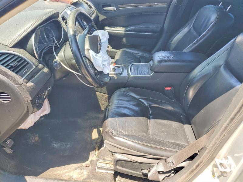 Photo 7 from auction – 2019 CHRYSLER 300 with VIN 2C3CCAAG6KH566365