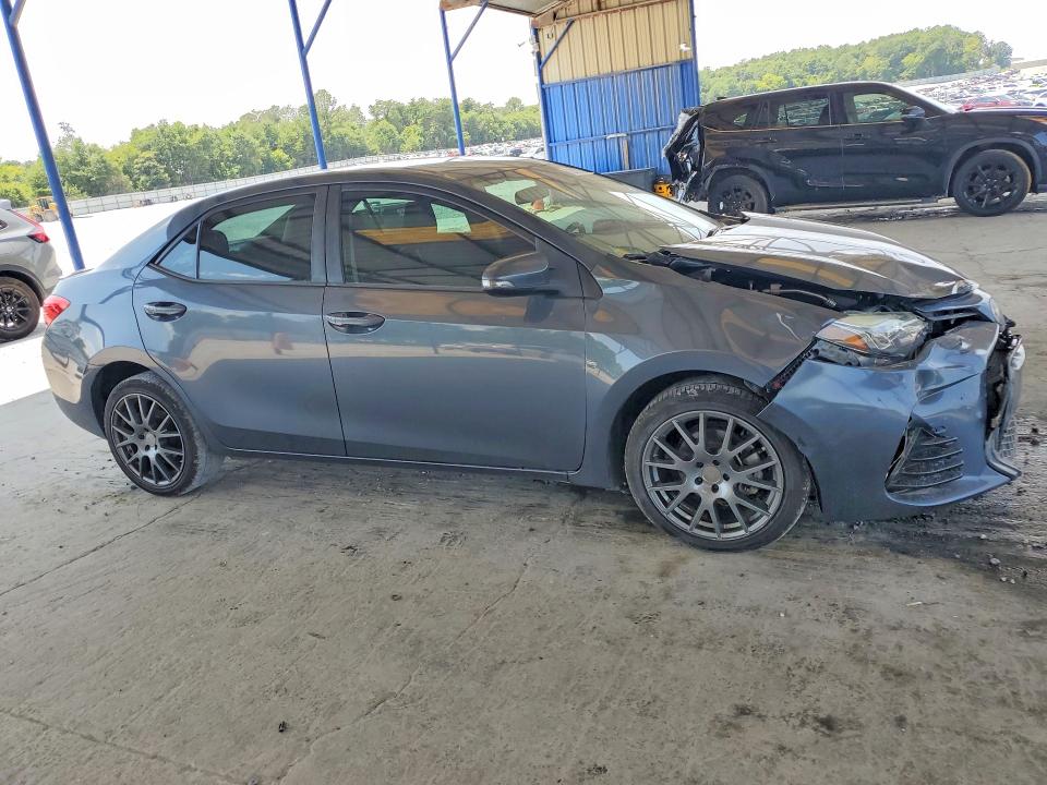 Снимка 4 от търг – 2018 TOYOTA COROLLA с VIN 5YFBURHE2JP816622