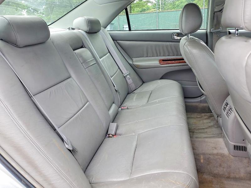 Photo 10 from auction – 2002 TOYOTA CAMRY with VIN 4T1BE32K12U058040