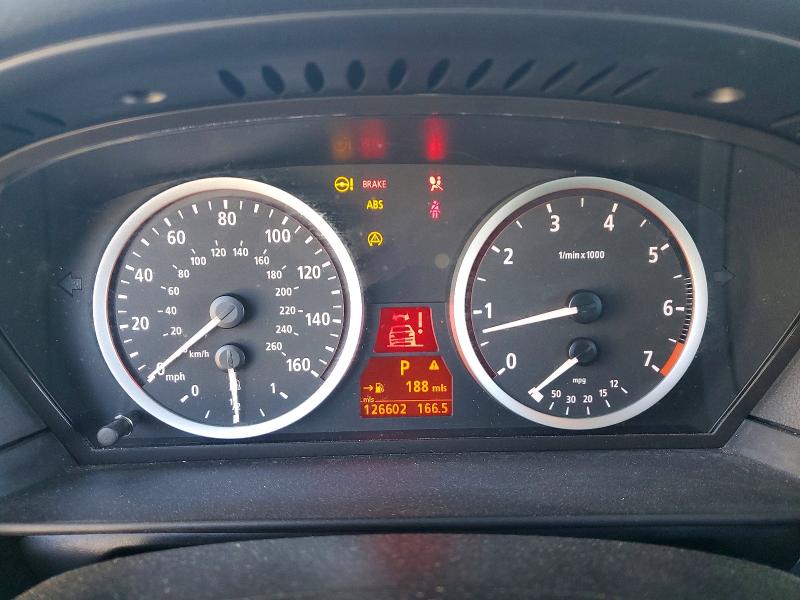 Photo 9 from auction – 2005 BMW 545 with VIN WBANB33515CN64977
