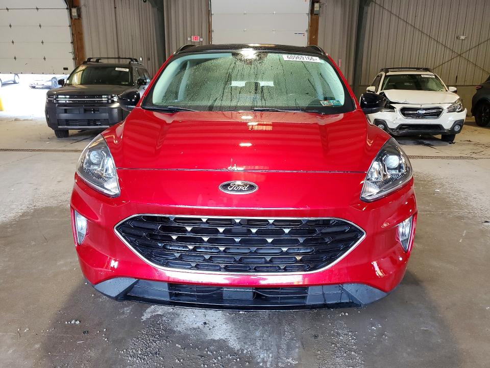 Photo 5 from auction – 2021 FORD ESCAPE with VIN 1FMCU9H94MUA27365