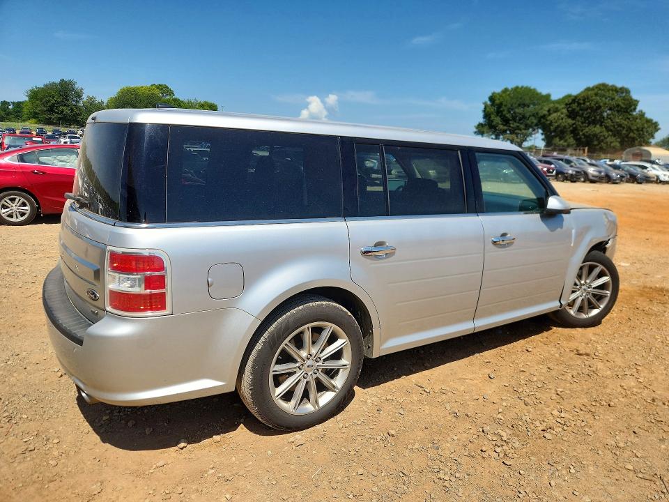 Photo 3 from auction – 2019 FORD FLEX with VIN 2FMHK6D87KBA29654