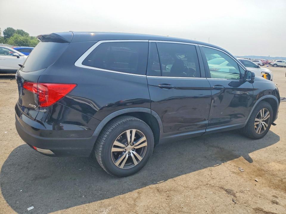 Photo 3 from auction – 2016 HONDA PILOT with VIN 5FNYF6H72GB081309